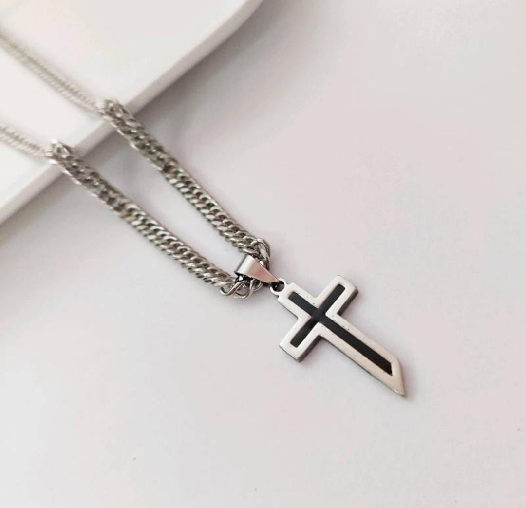 Cadena Cruz Silver